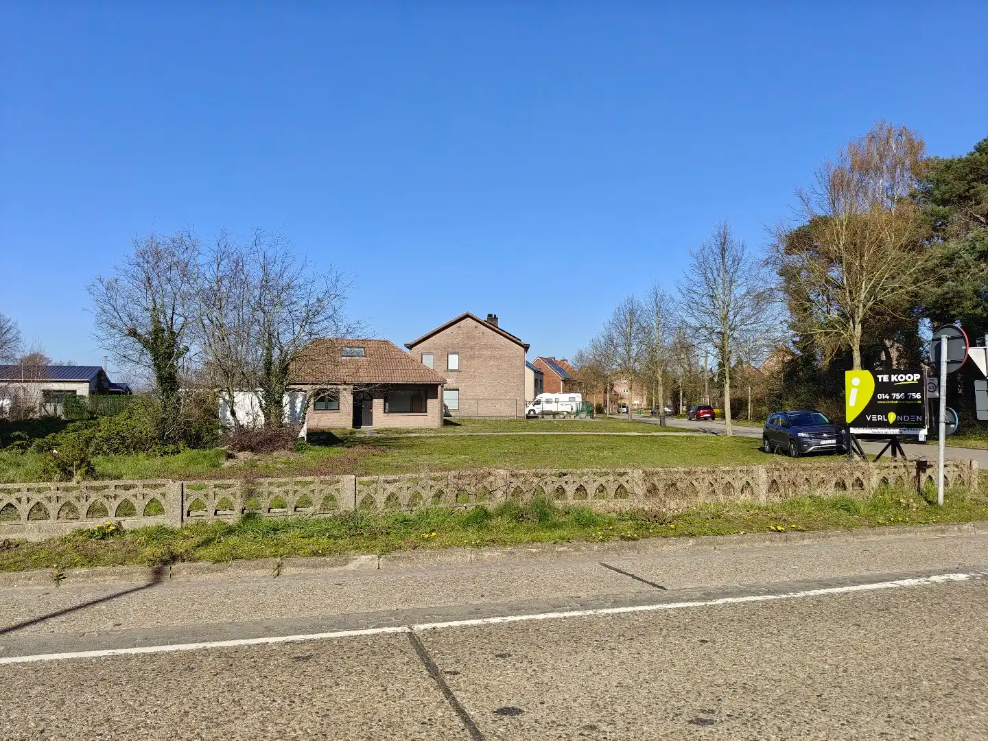 Perceel van 920m² voor OB met mogelijkheid voor afbraak en wederopbouw ! foto {{pictureIndex}}