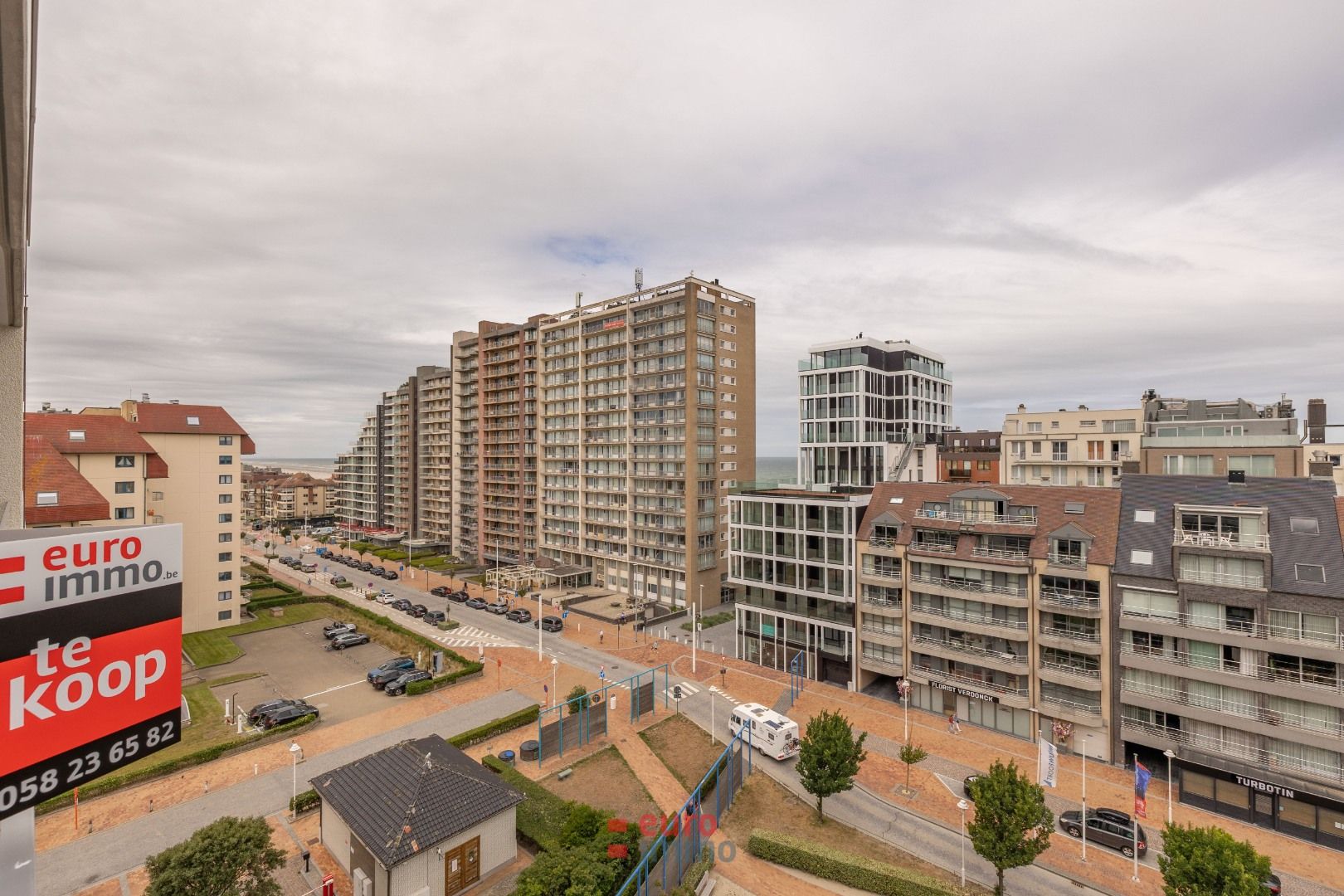 Prachtig gerenoveerd appartement in het hart van Nieuwpoort foto 14