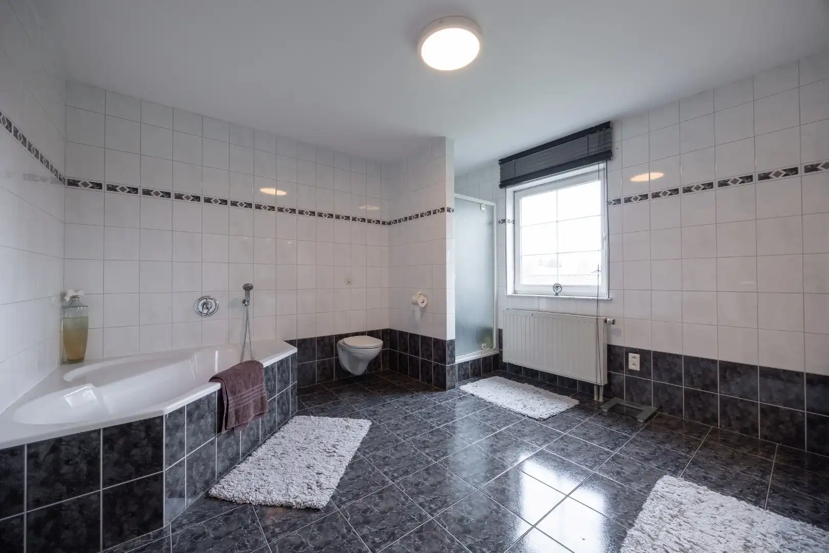 Prachtige ruime villa met naastliggende bouwgrond! foto 38