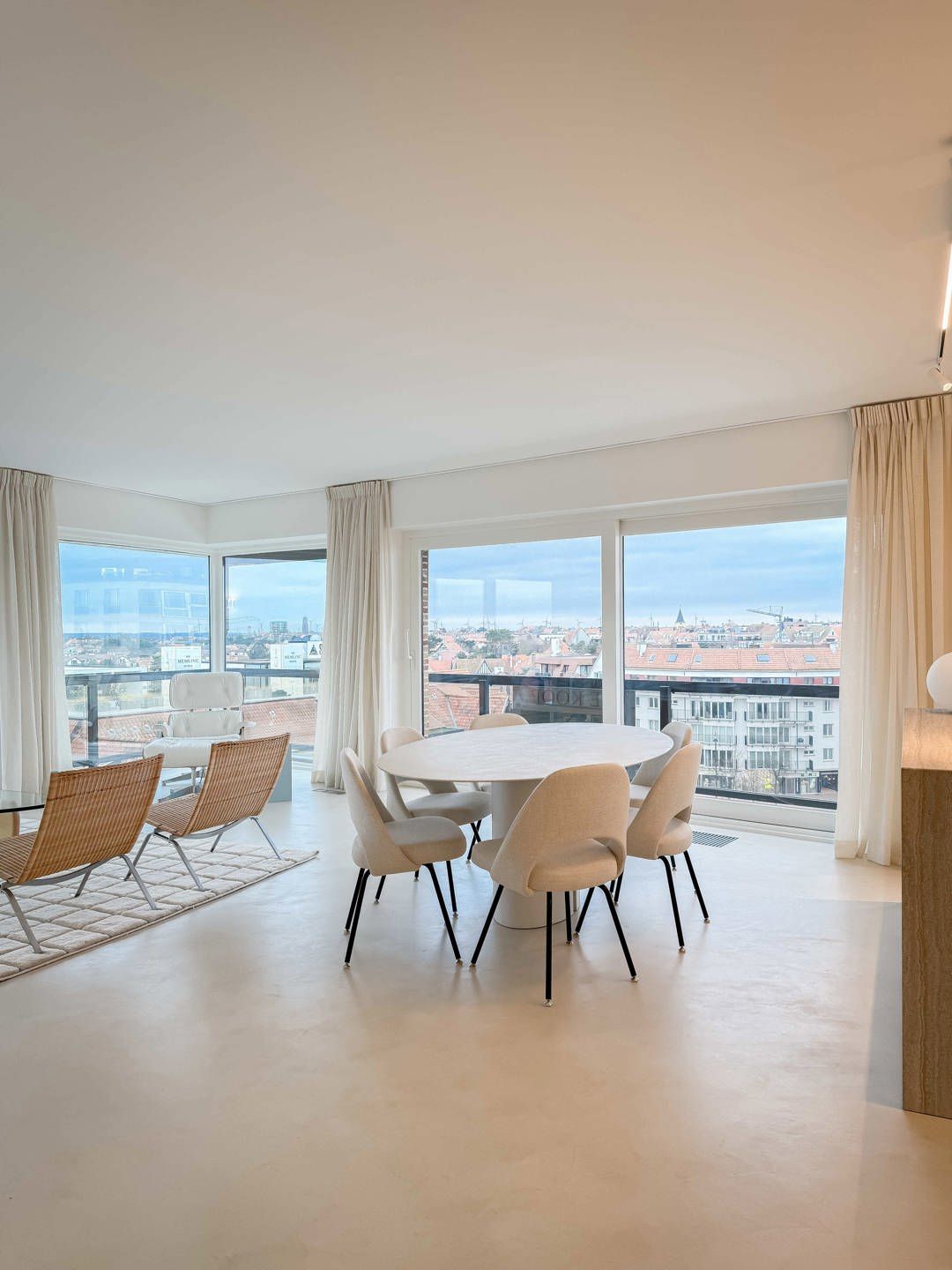 Uitzonderlijk HOEKAPPARTEMENT gelegen op het Albertplein... foto 13
