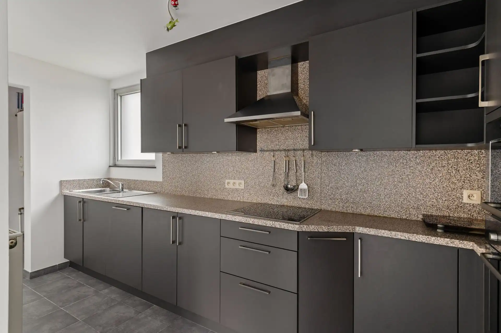 DUPLEXAPPARTEMENT MET 3 SLPK EN AUTOSTAANPLAATS foto 8