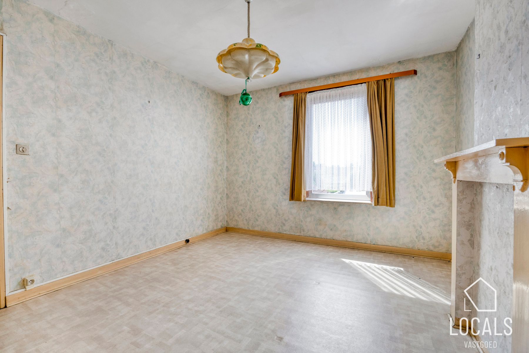 Te renoveren woning met potentieel nabij station Denderleeuw foto 13