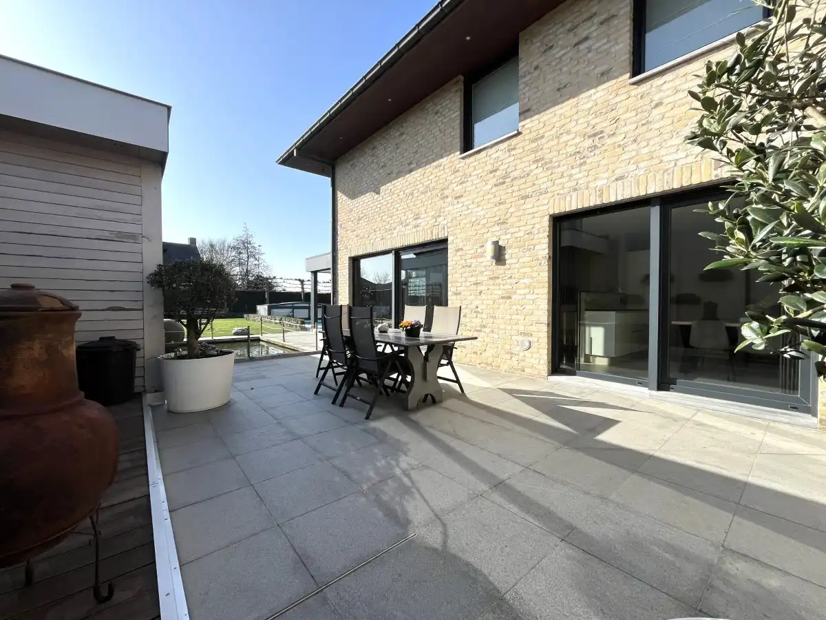 Dadizele – Ruime woning met loods van ca. 400 m², zwembad en bureelruimte foto 34