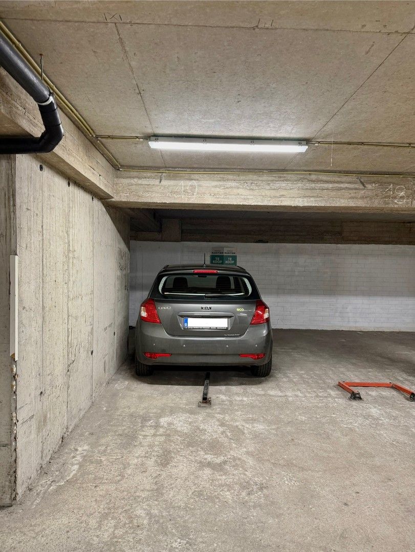 Parking te koop centraal in de winkelstraat te Nieuwpoort-bad foto {{pictureIndex}}