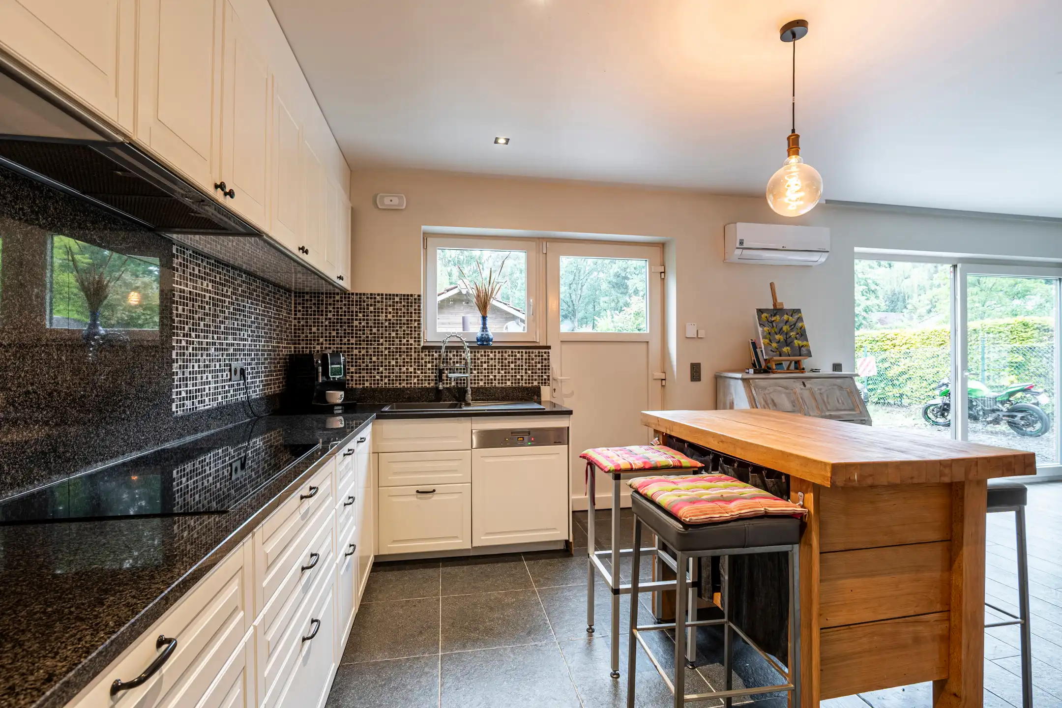 Charmante halfopen bebouwing met 3 slaapkamers foto 6