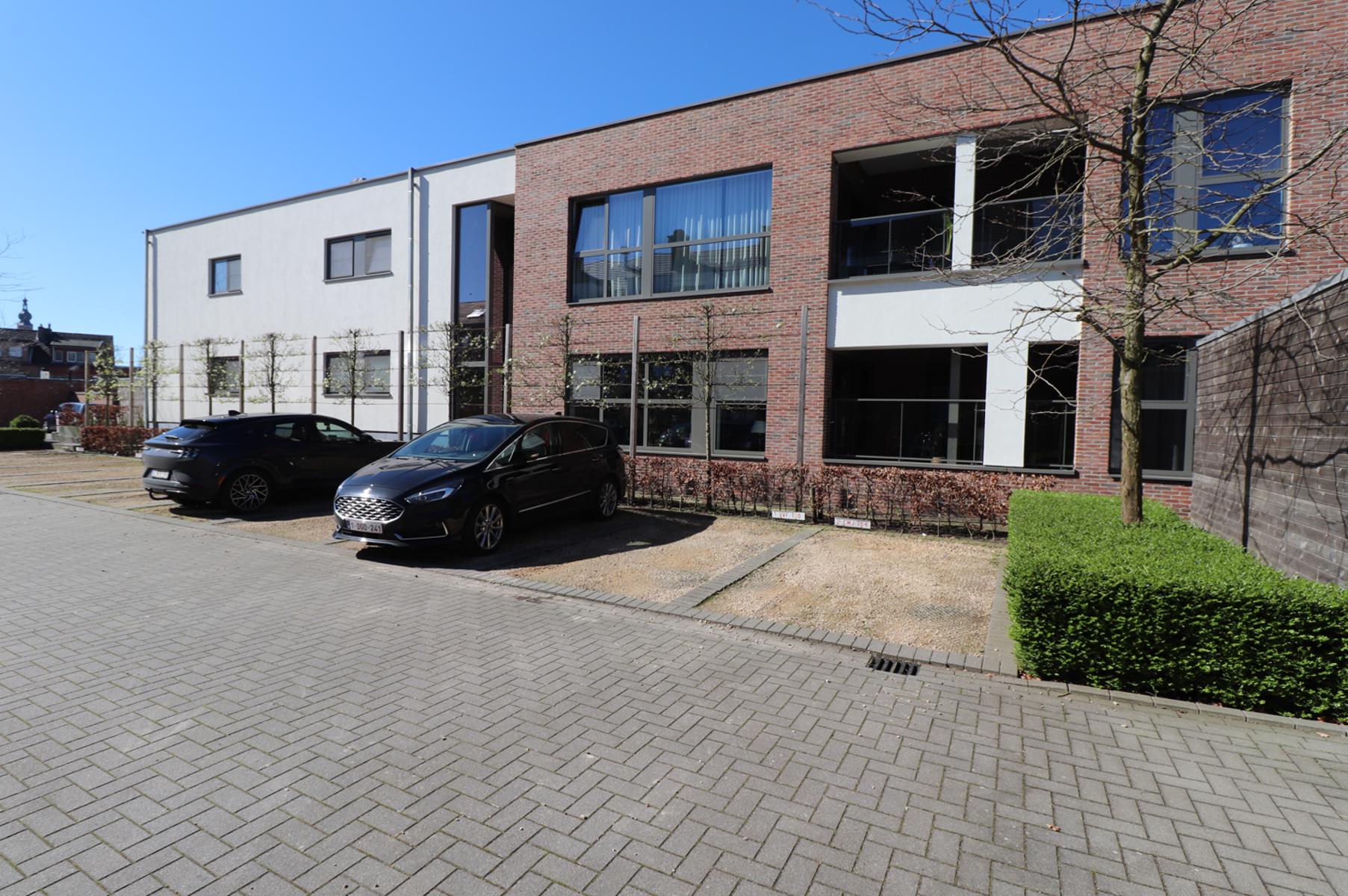 ()=>{if(producerUpdateValueVersion(node),producerAccessed(node),node.value===ERRORED)throw node.error;return node.value} Moerstraat 6i / B2 - 2320 Hoogstraten