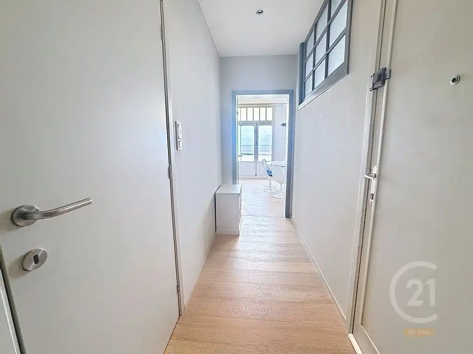 Uniek appartement de Zeedijk van Westende foto 12