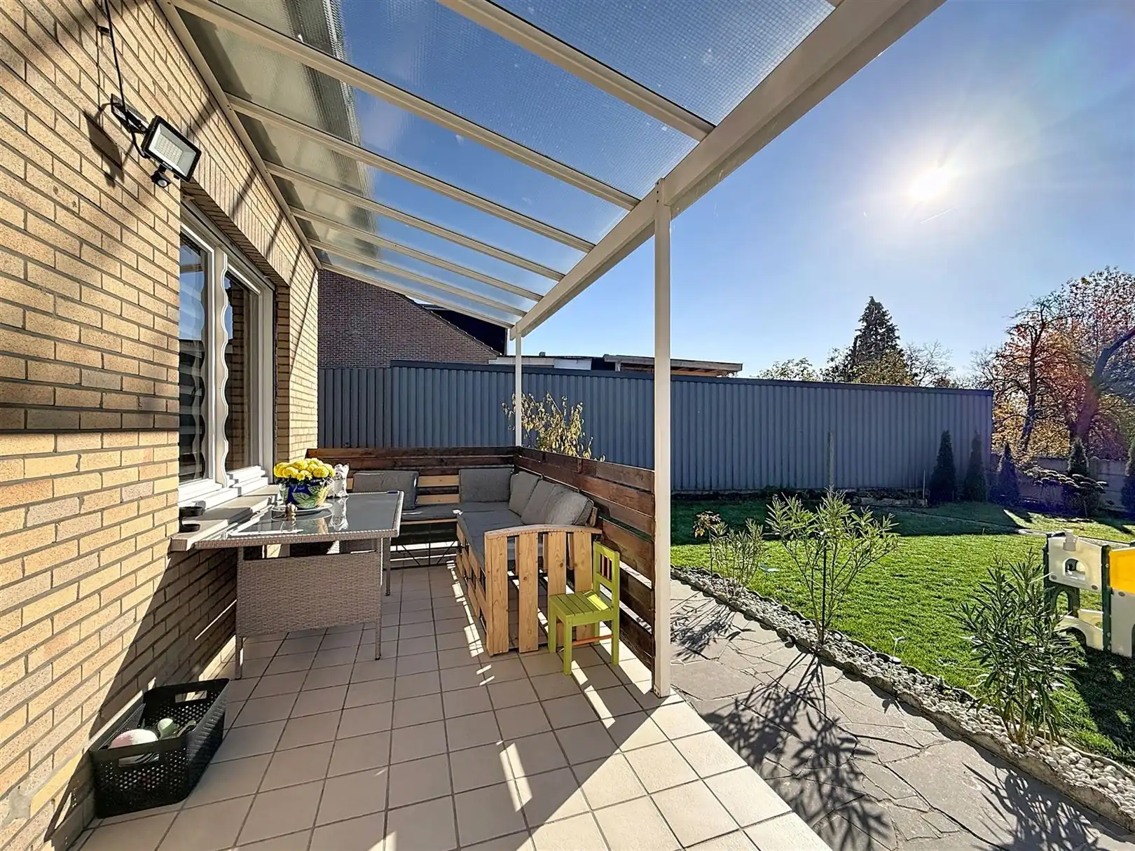 Open bebouwing, 3 slpks, tuin, terras, garage, 8a 67ca foto 5