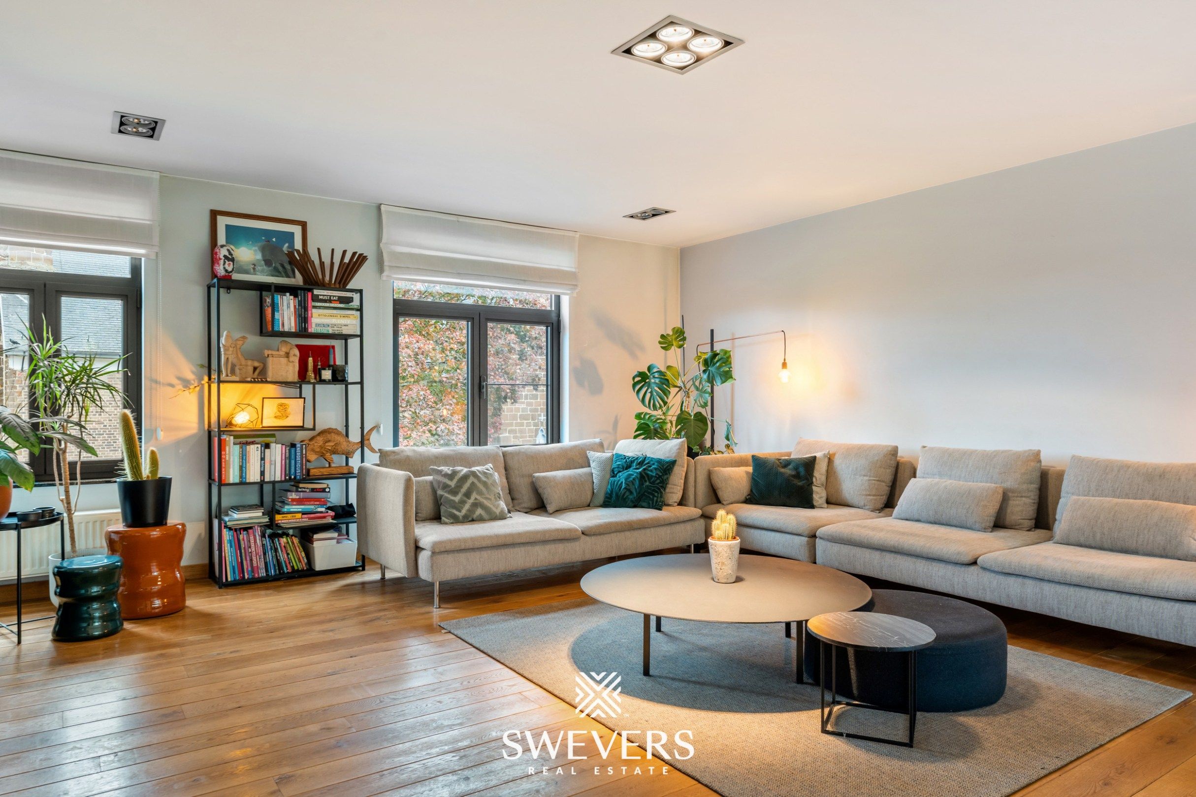 Totaal gerenoveerde karaktervolle woning met zicht op groen foto 5