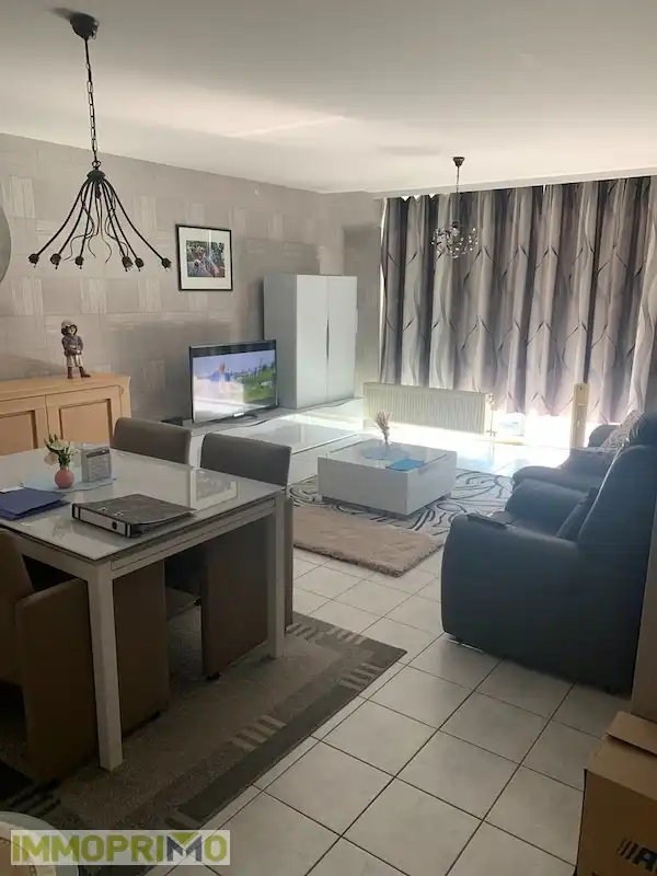 Mooi 2 slaapkamerappartement op de 2e verdieping met lift op wandelafstand van het centrum. foto 4