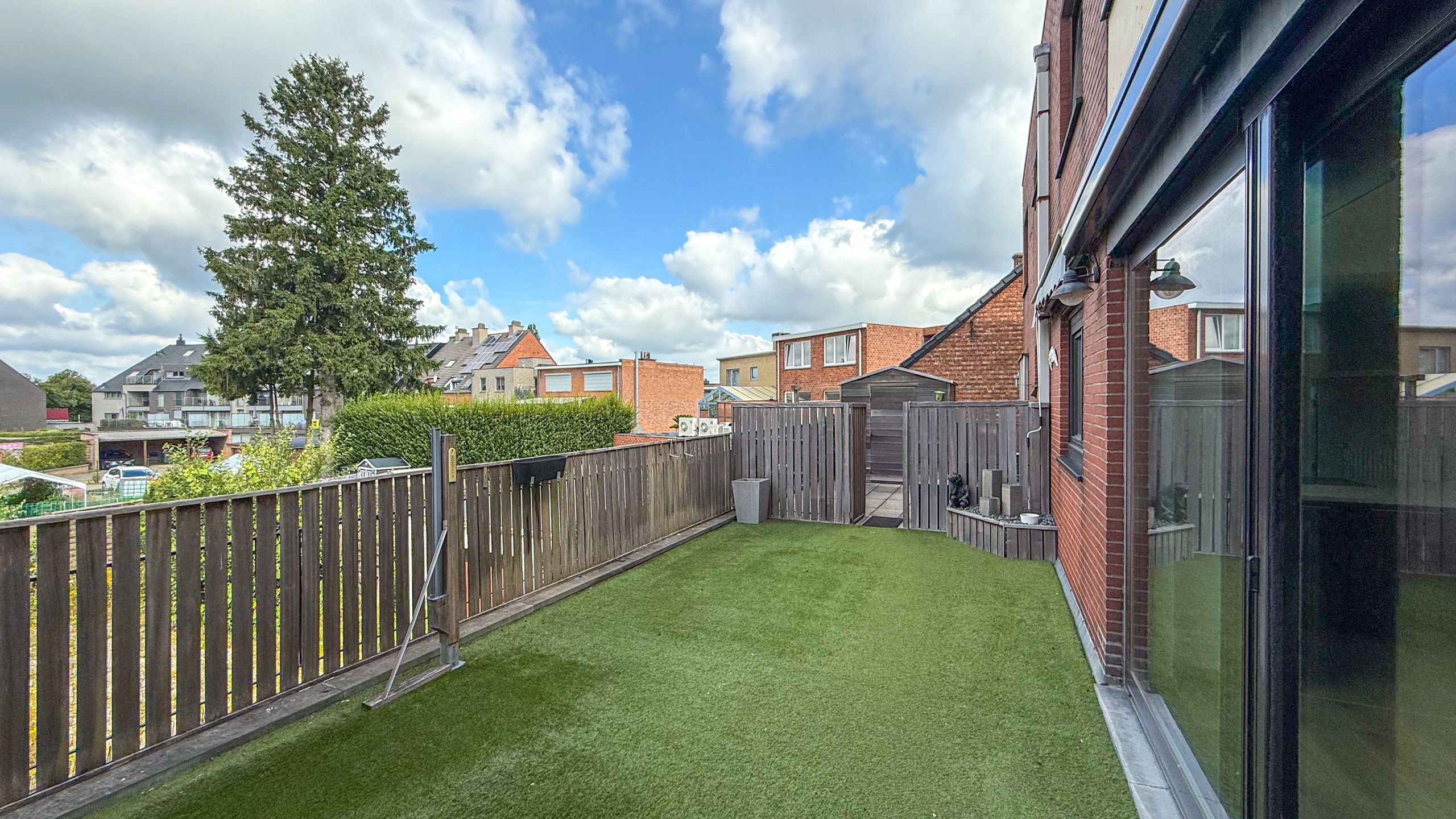 Ruim appartement met 2 slaapkamers en terras,met palletkachel foto 13