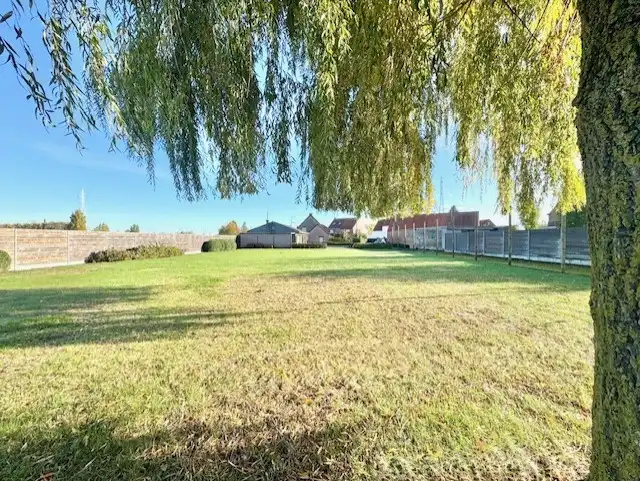 LANDHUIS | OPSLAGPLAATS | 4.620 M² foto 2