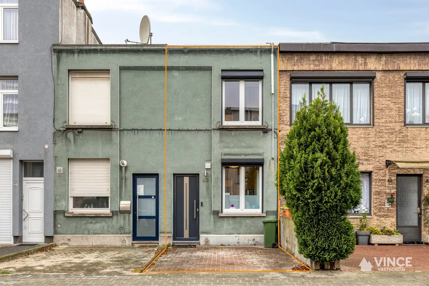 Volledig gerenoveerde en instapklare woning met terras foto 20