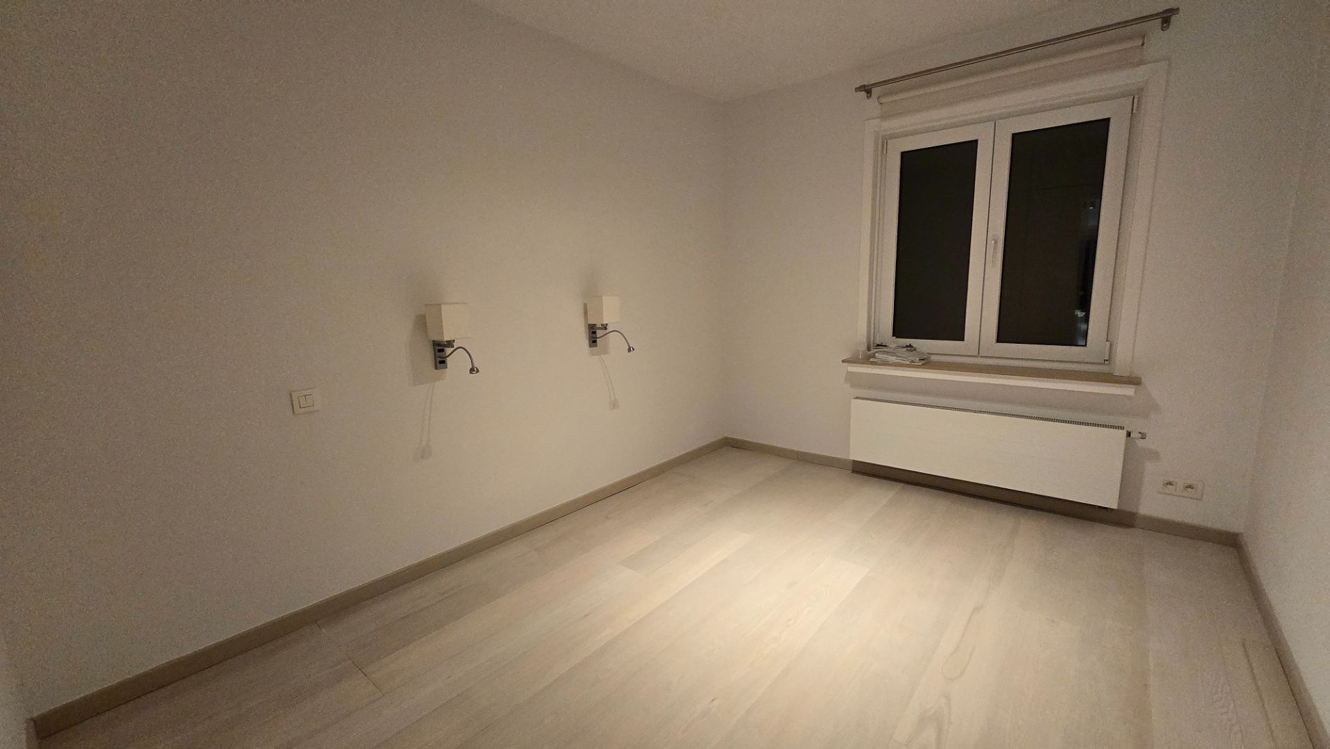 Modern twee slaapkamer appartement met prachtig frontaal zeezicht foto 5