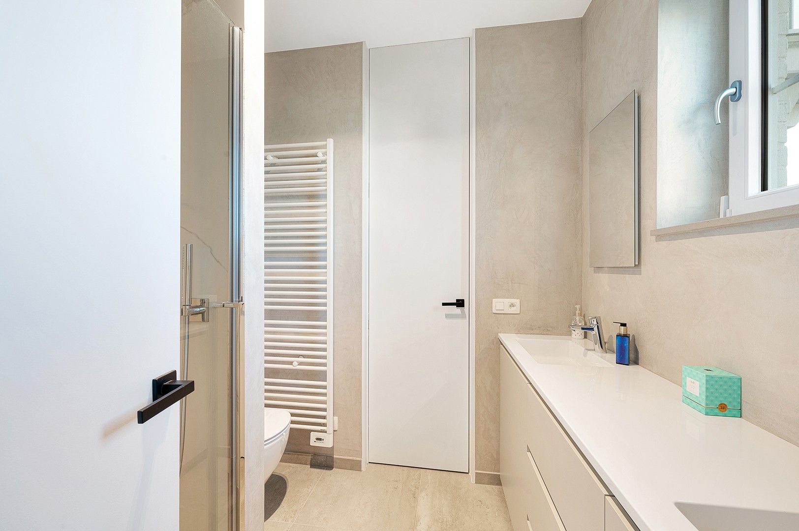 Lumineus en luxueus hoekappartement in een villaresidentie in Duinenwater. foto 24