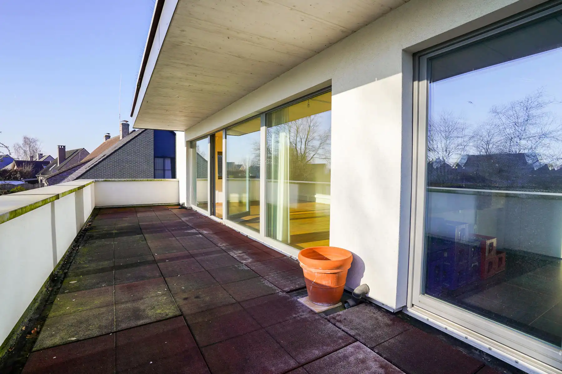 Rustige en betaalbare kantoorruimte met A-label, groot terras en 4 parkeerplaatsen foto 18