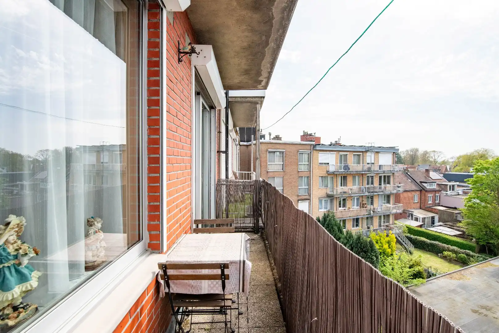 Ruim appartement met 2 slk, terras en garagebox foto 14