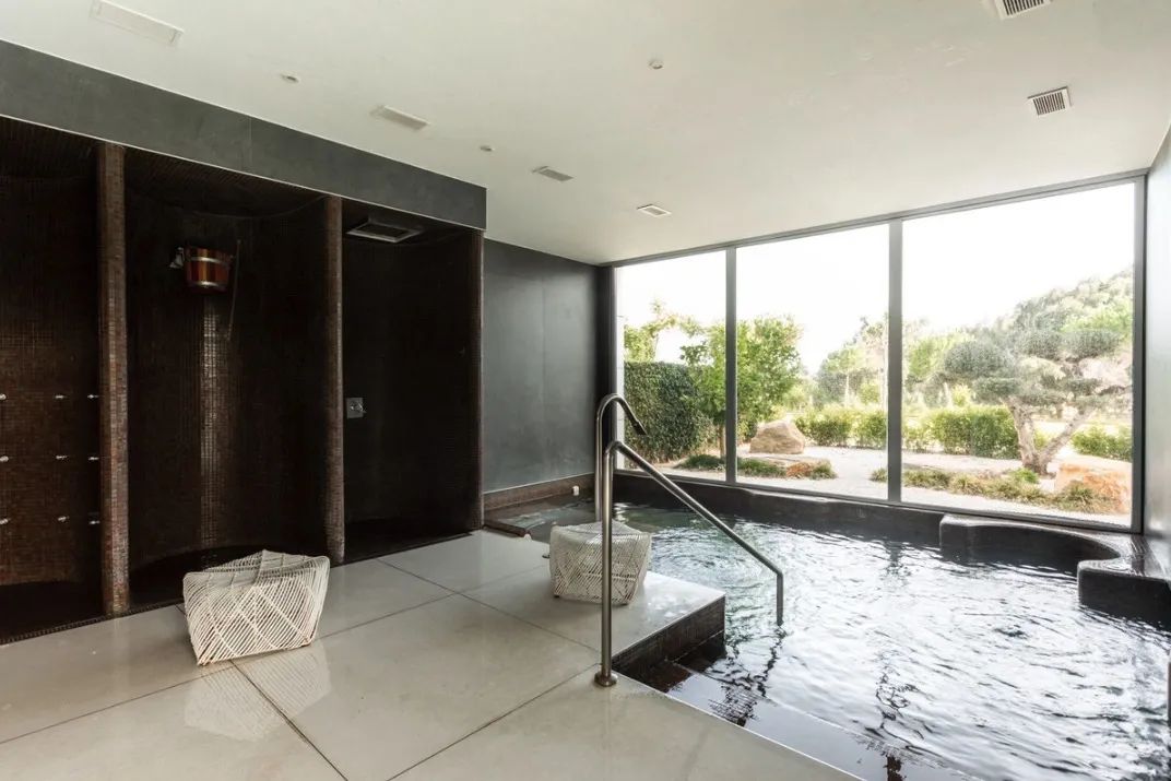 Exclusief frontline beach appartement in Estepona – wonen in pure luxe met spectaculair zeezicht! foto 21