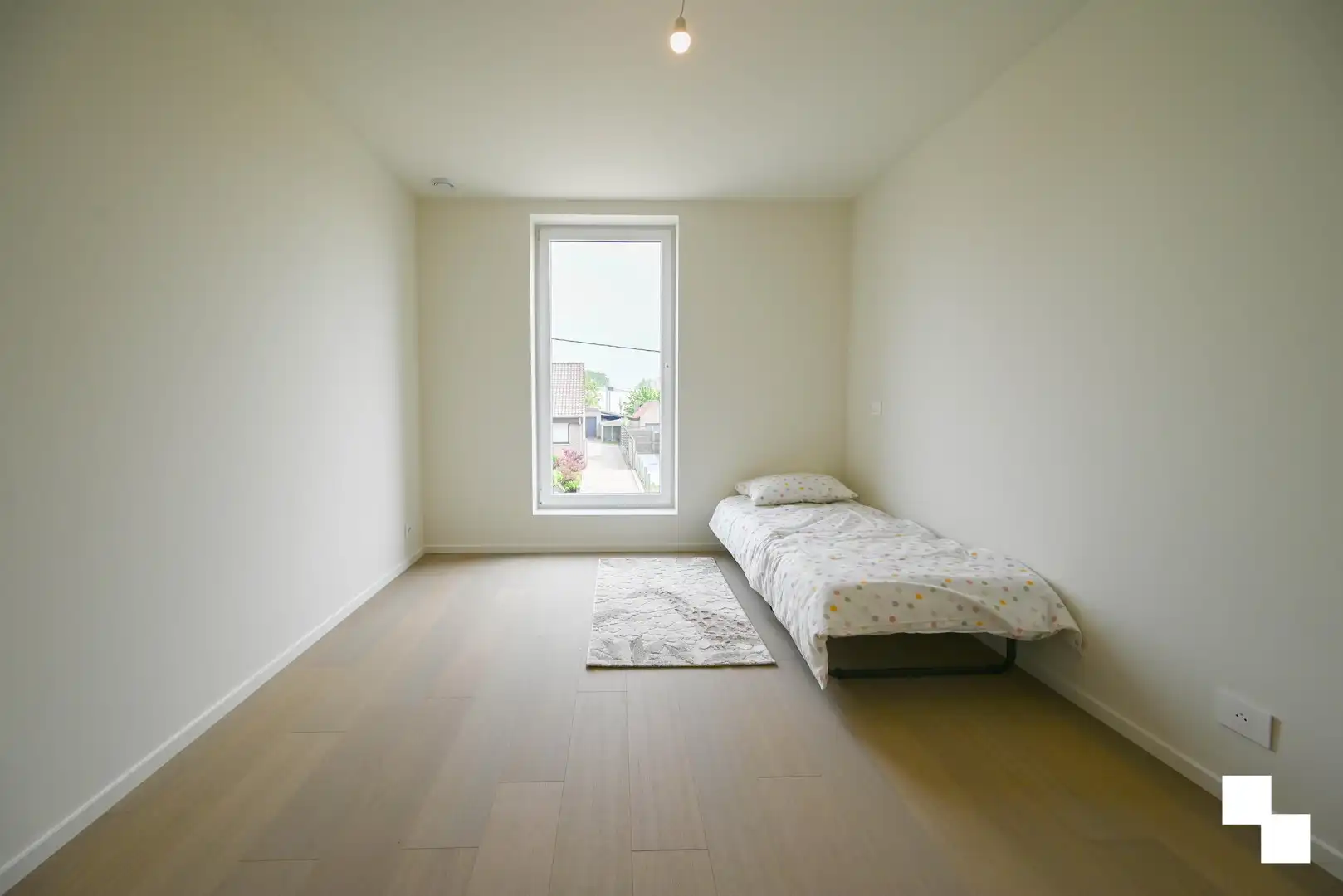 Hoogwaardig afgewerkte halfopen nieuwbouwwoning foto 18