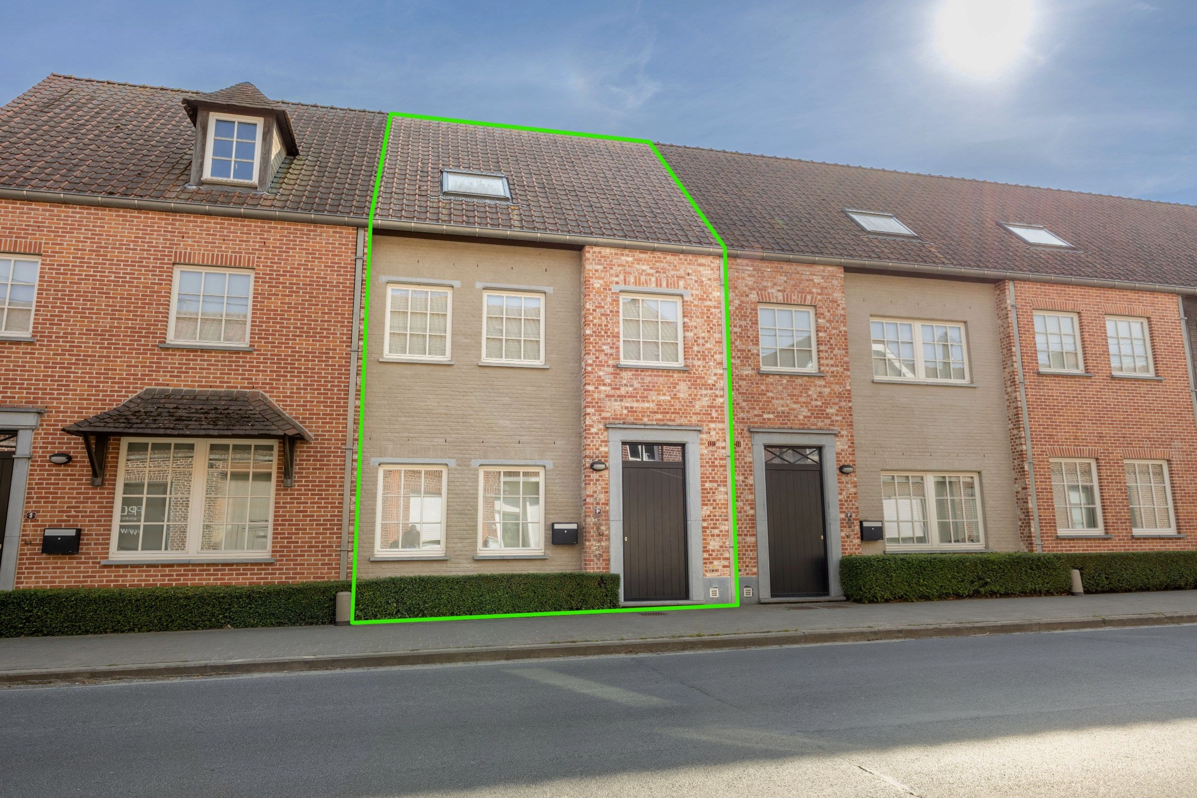 CHARMANTE PASTORIEWONING MET GARAGE foto {{pictureIndex}}