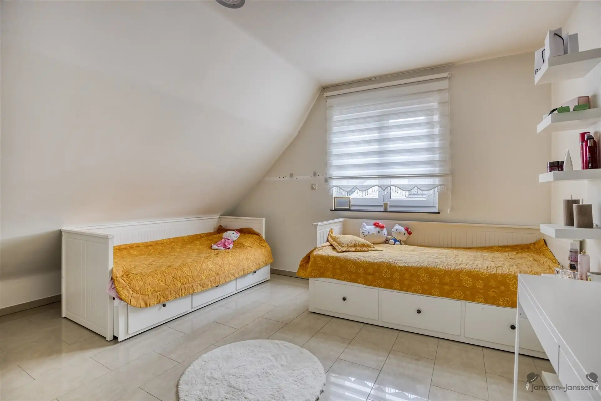 Uitzonderlijk triplex appartement van 251 m² met 5 (mogelijkheid tot 6) slaapkamers en groot terras te Leopoldsburg foto 16