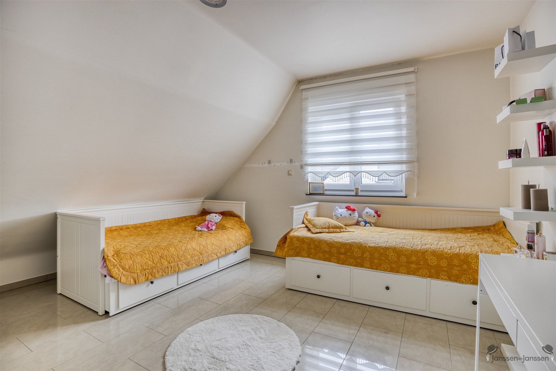 Uitzonderlijk triplex appartement van 251 m² met 5 (mogelijkheid tot 6) slaapkamers en groot terras te Leopoldsburg foto 16