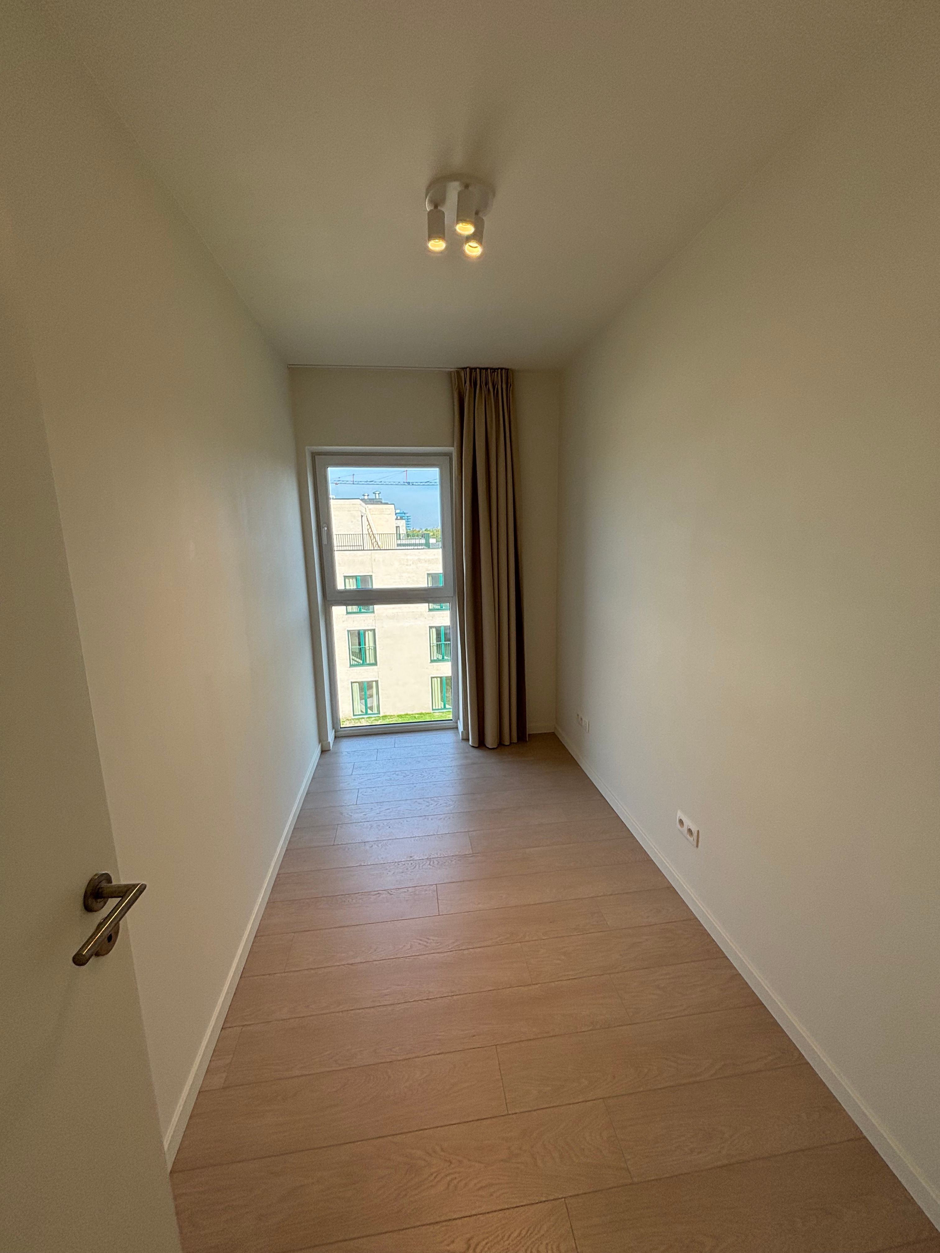 Penthouse/nieuwbouwappartement te huur: 3 slaapkamers of 2 + bureau/dressing foto 5