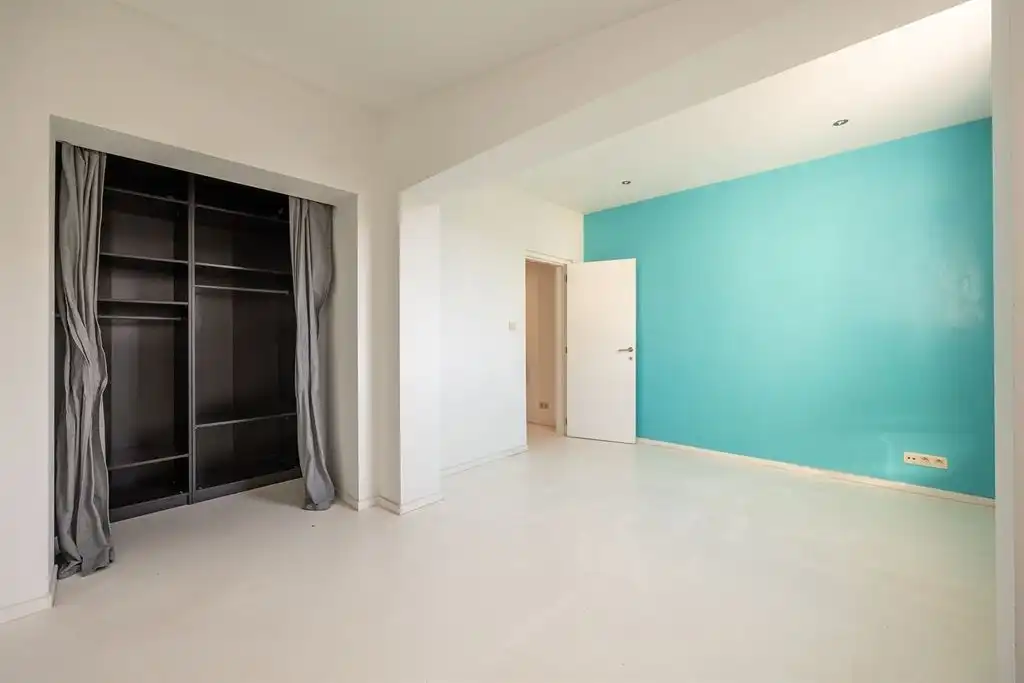 Gerenoveerd duplex appartement met 2 slaapkamers en gigantisch terras  foto 12