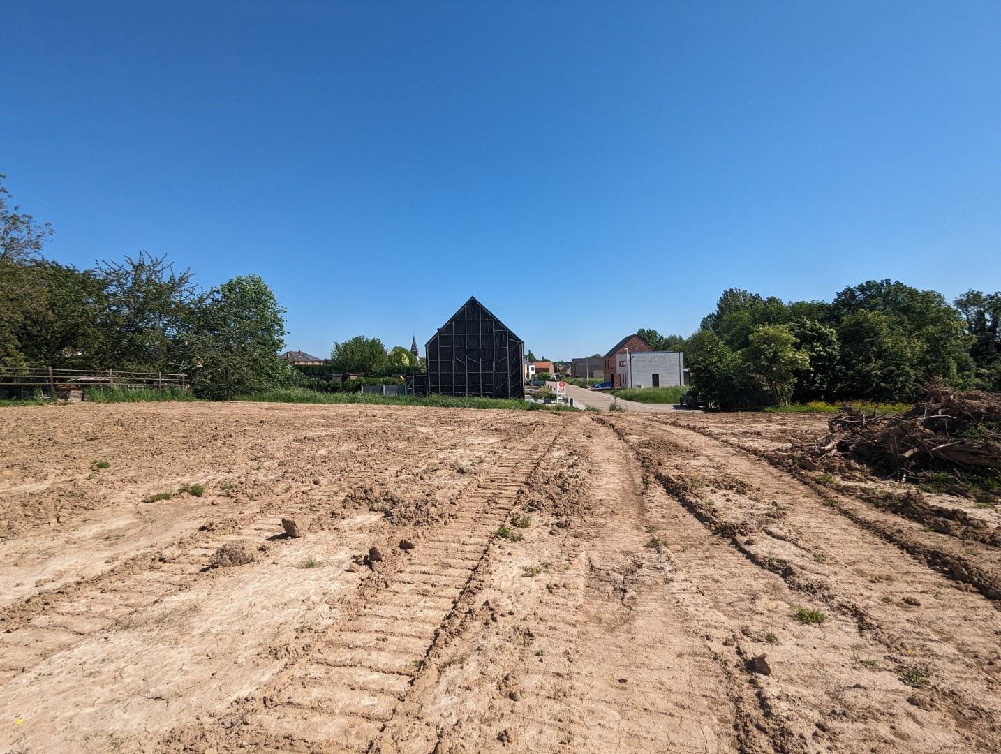 Projectgrond  te koop in nieuwe verkaveling (4 woningen) foto 1