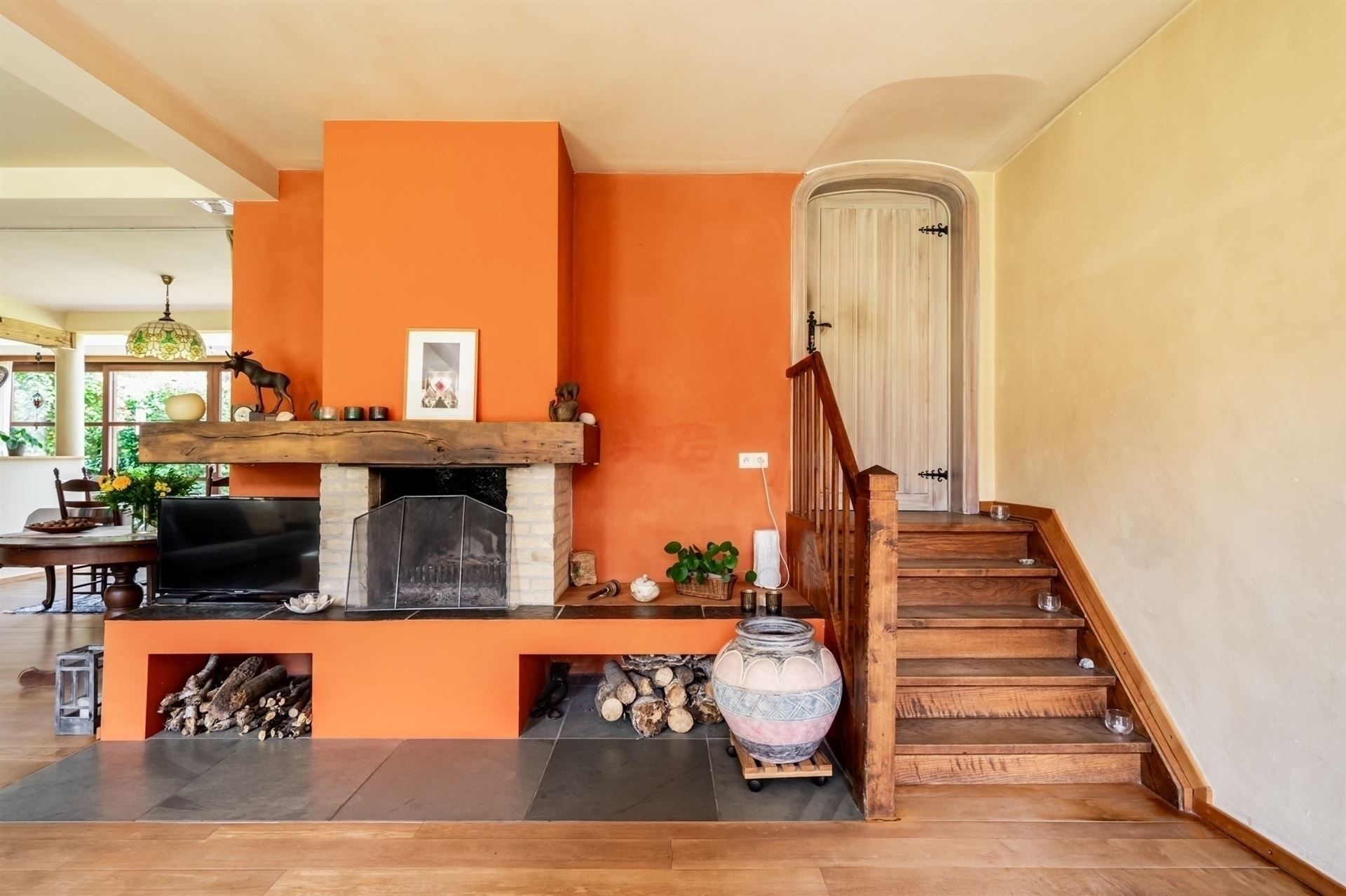 Ruime villa met extra woonhuis/praktijk op 4853m²! foto 5