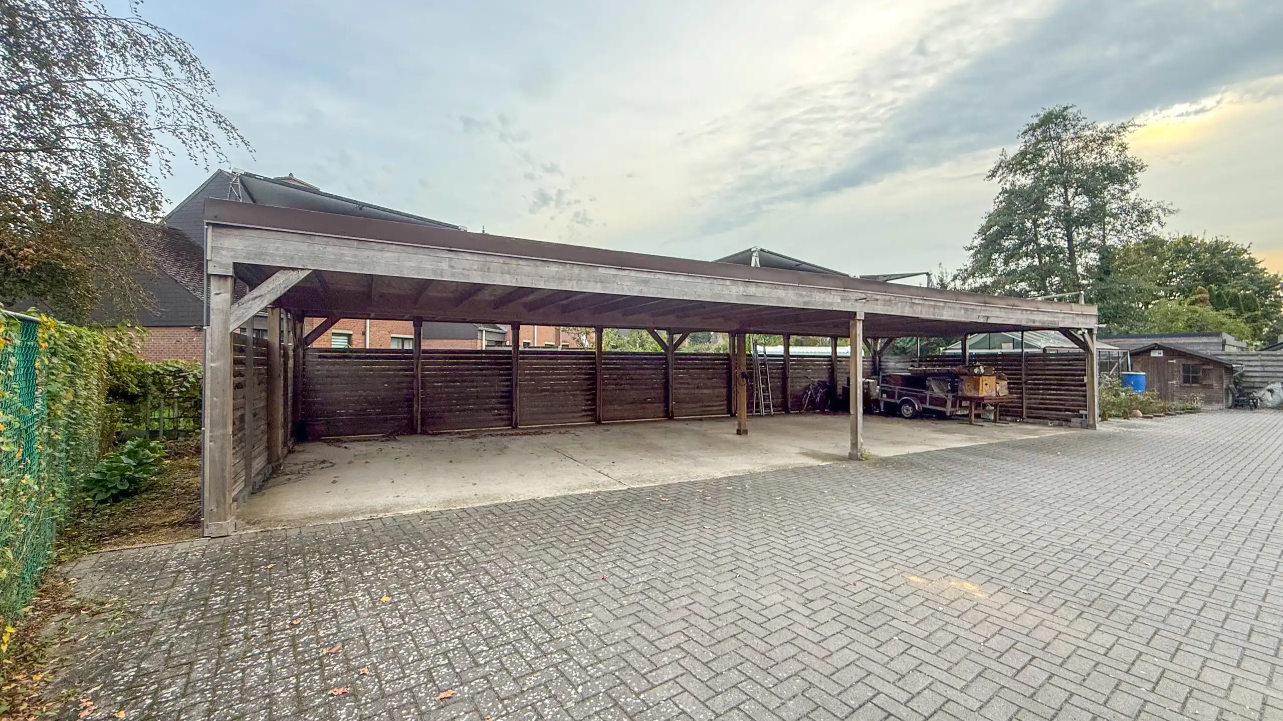 Veelzijdig investeringspand met 10 kamers, lift en kelder! foto 116