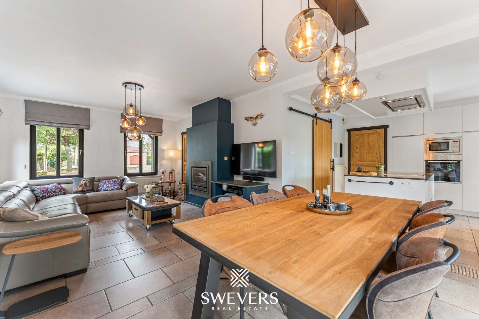 Landelijke vrijstaande woning met ruime slaapkamers, zonnig terras en tuin foto 9