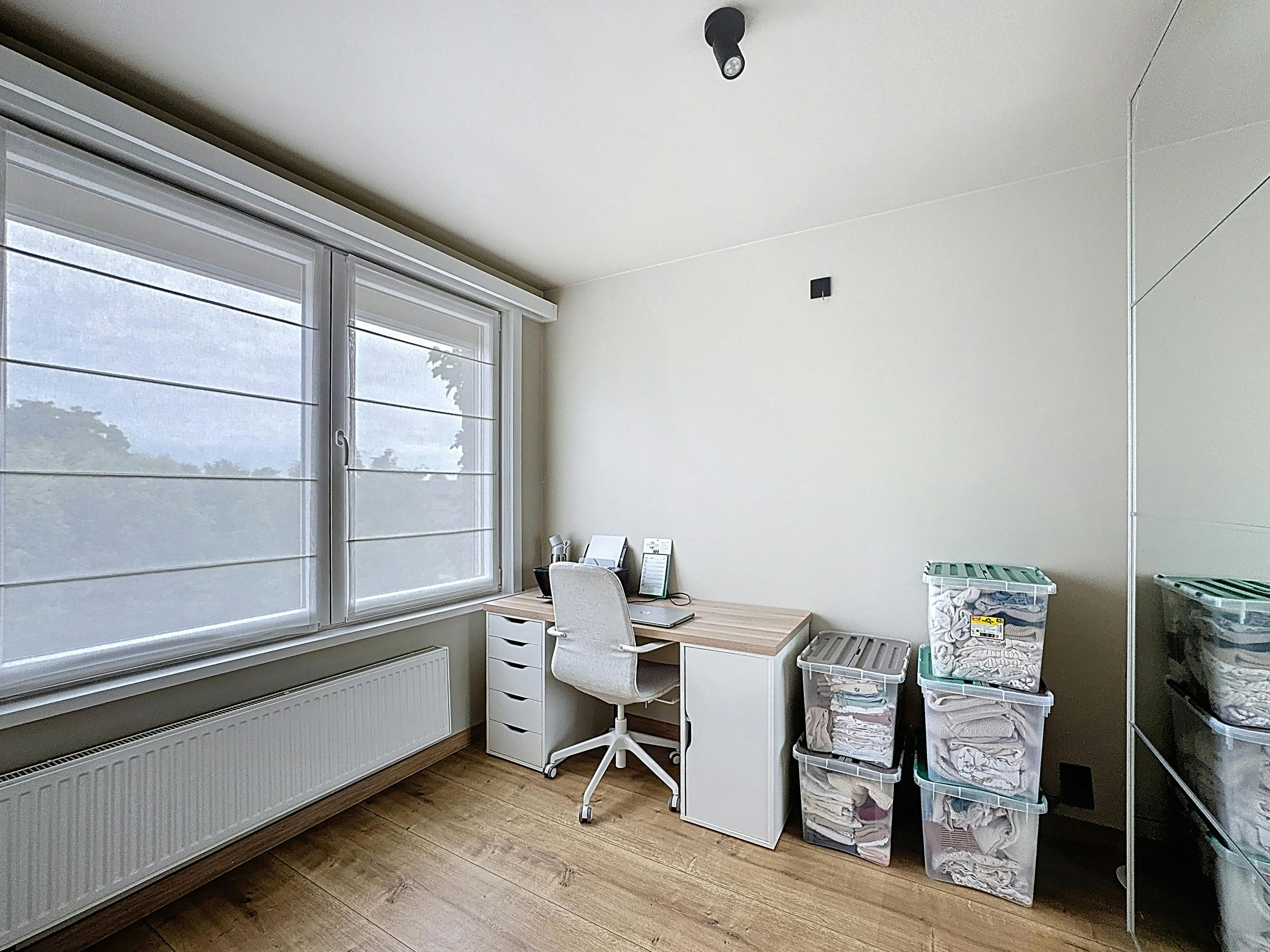 Lichtrijk en instapklaar huis met tuin te koop in Heist foto 11