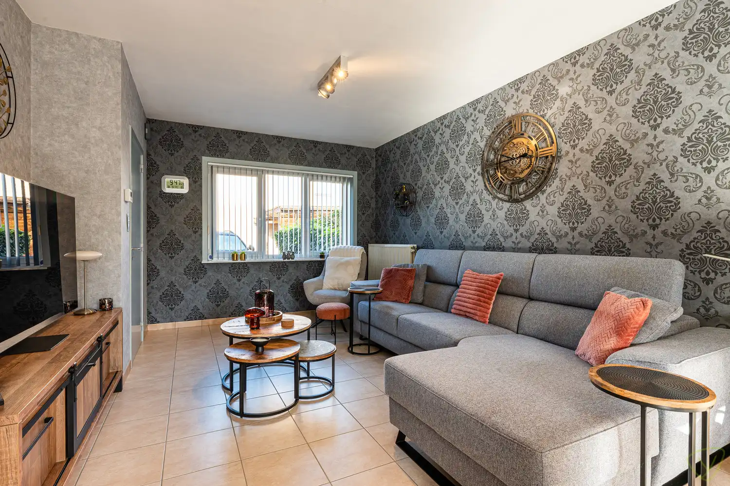 Moderne gezinswoning te koop in Eeklo met 3 slaapkamers, garage en zolder, perfect voor comfortabel wonen! foto 6