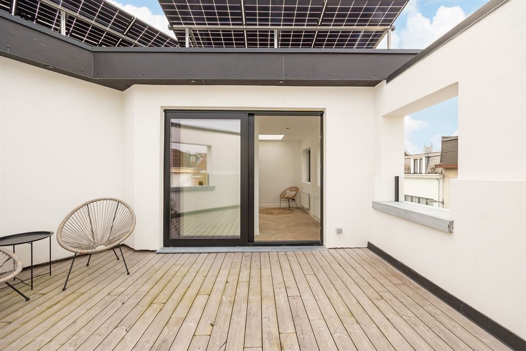 Hoogwaardig gerenoveerde woning foto 15