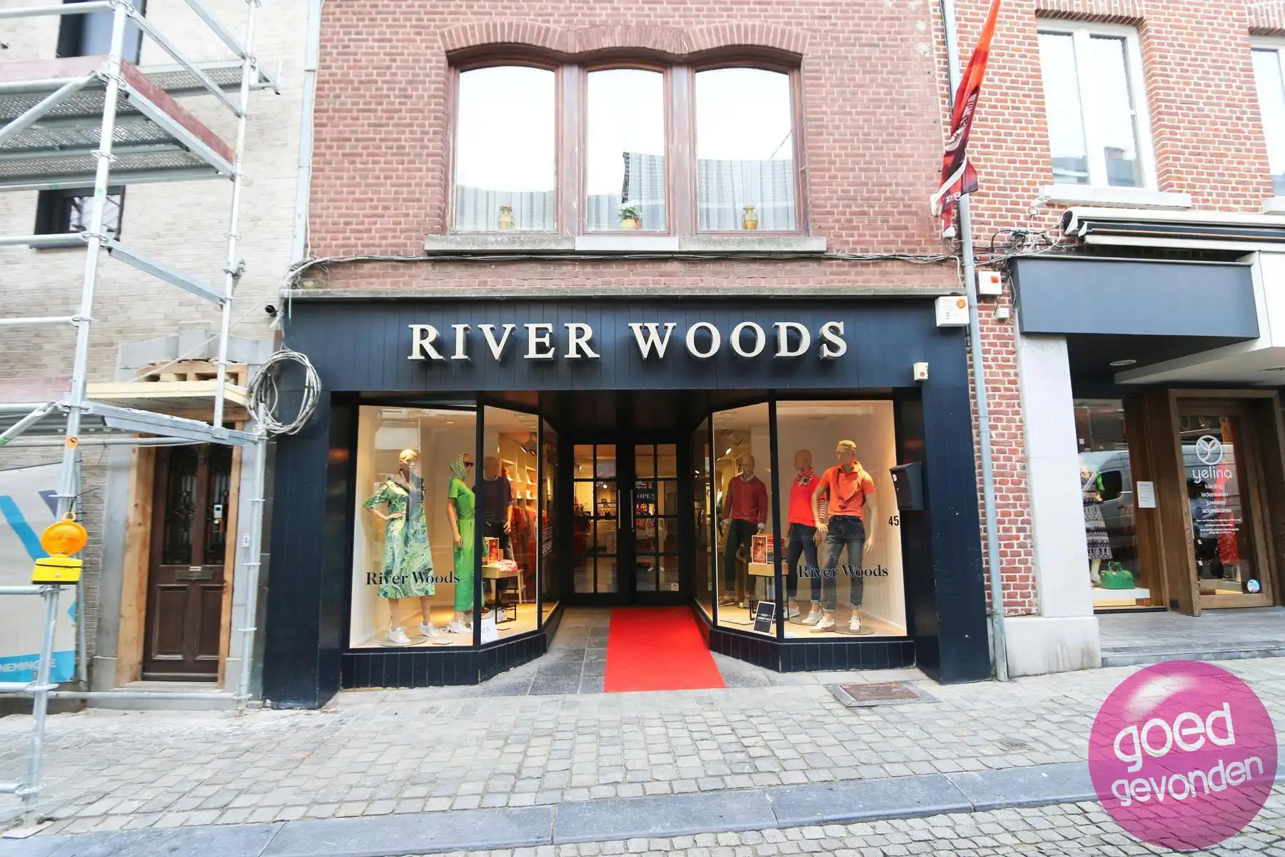 Handelspand - centrum Tongeren - opbrengsteigendom foto {{pictureIndex}}