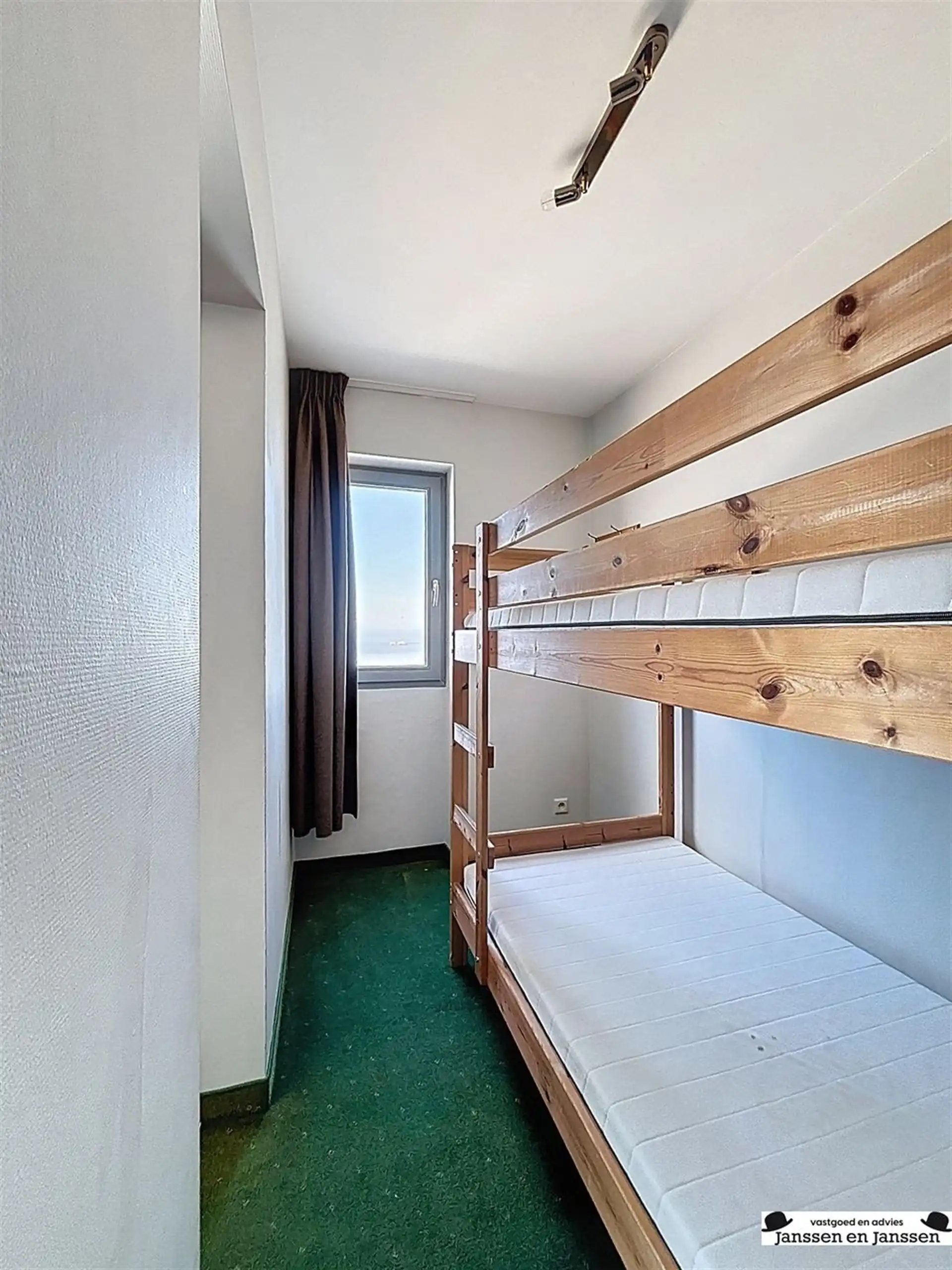 Appartement met frontaal zeezicht op de dijk in Blankenberge foto 9