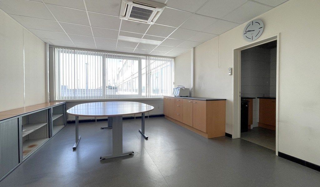 Kantoorruimte te huur in Maritime House foto 8