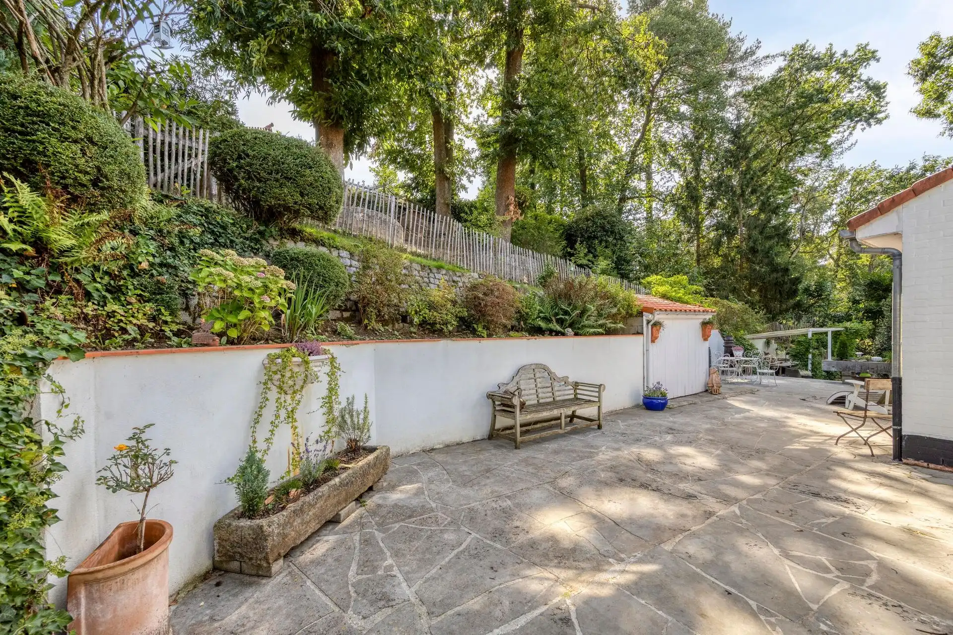 Prachtig gerenoveerde villa met bouwgrond  foto 32