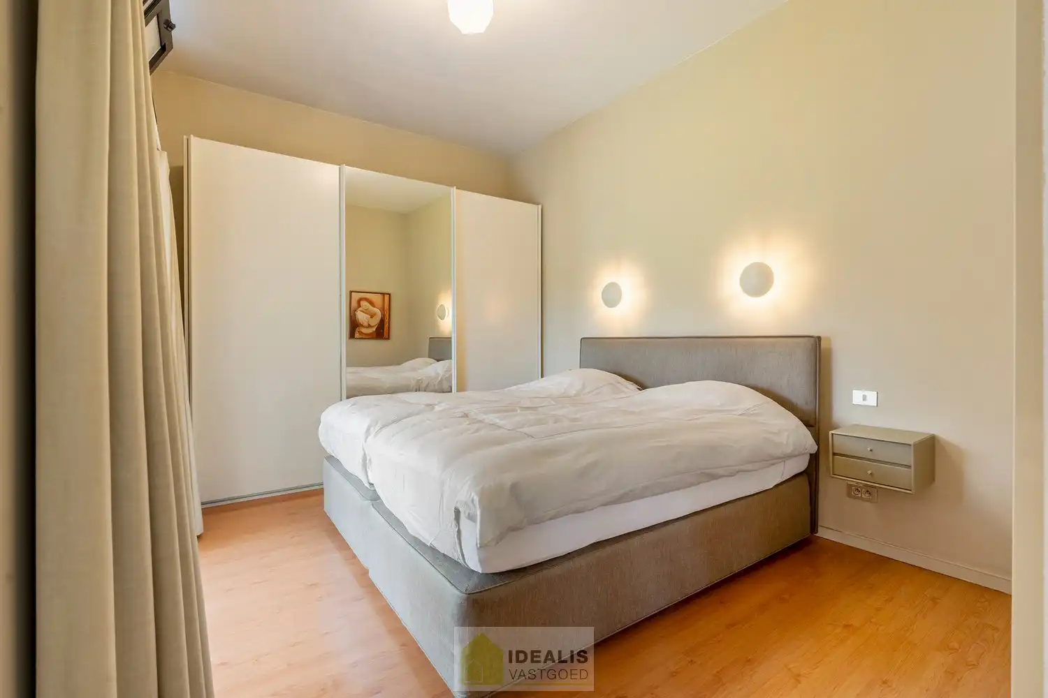 EXTRA RUIME VILLA MET EEN PRACHTIG LICHTRIJKE LEEFRUIMTE, RUIME KEUKEN, 4 SLAAPKAMERS, 2 BADKAMERS EN EEN RUIM PRAKTIJK/KANTOORGEDEELTE OP EEN RIANT EN CENTRAAL PERCEEL VAN MAAR LIEFST 16A 27CA OP EEN GUNSTIGE LOCATIE NABIJ HET CENTRUM VAN ACHEL! foto 44