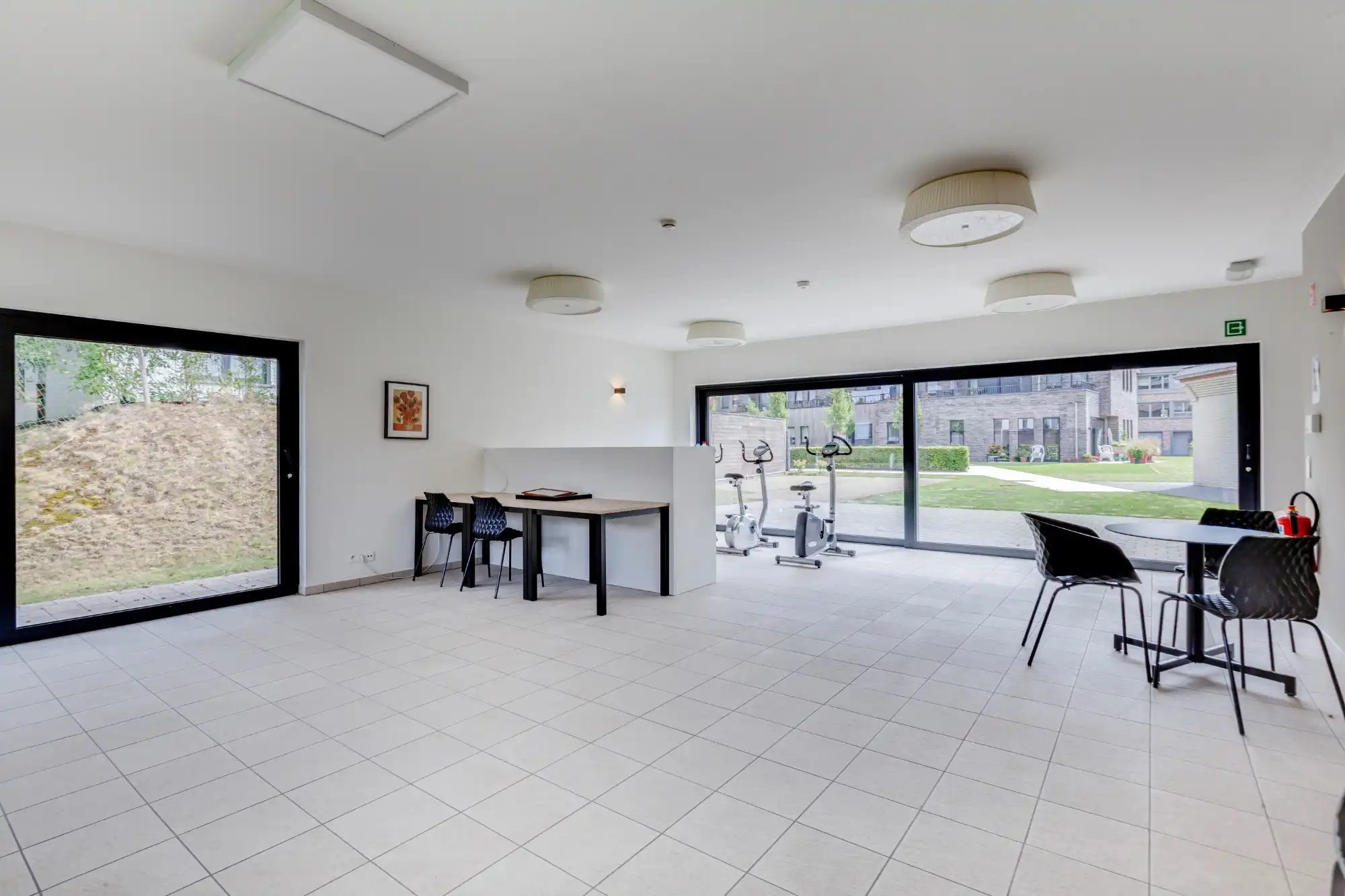 Erkende assistentiewoning met garagebox in een uiterst charmante omgeving foto 16
