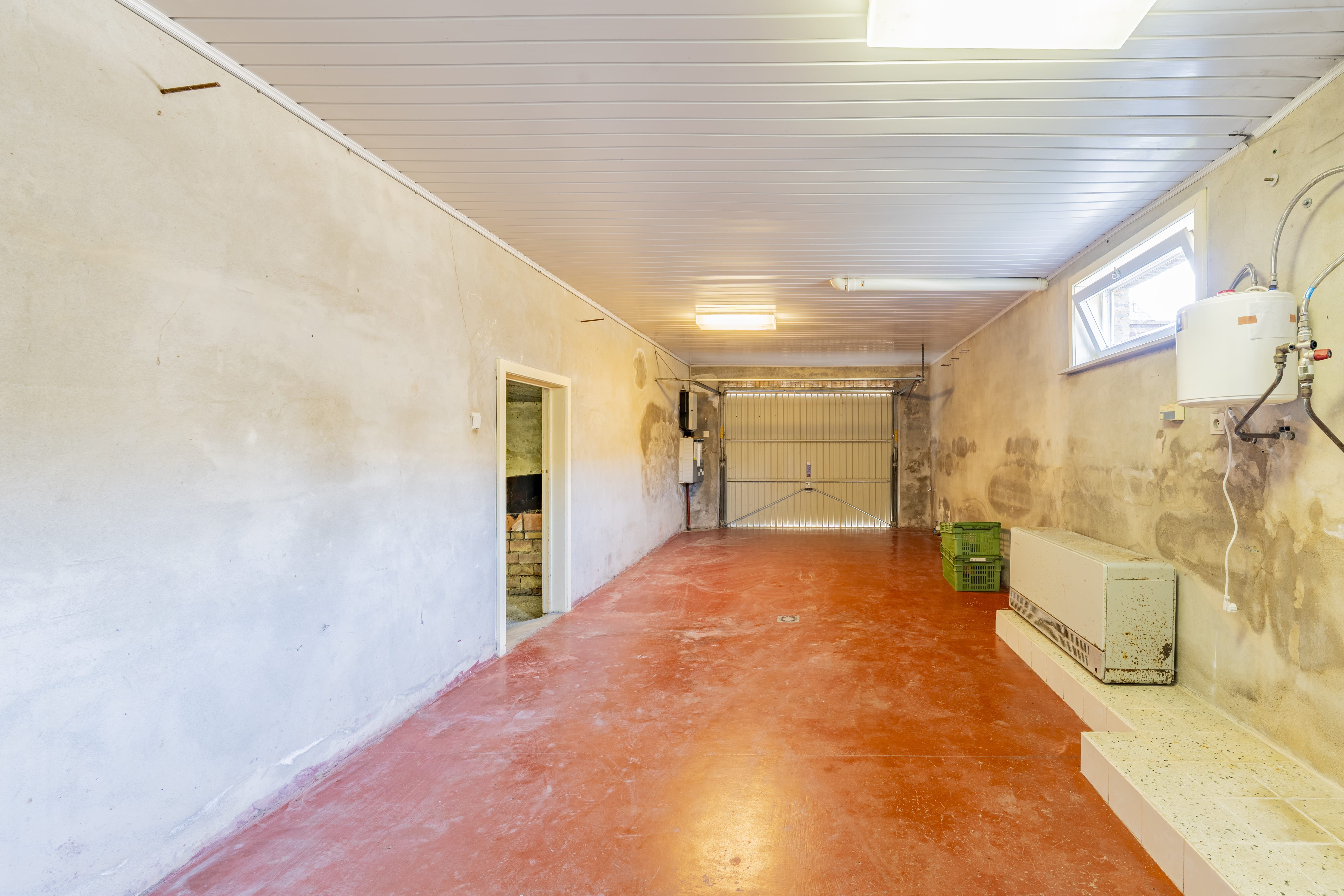 Te renoveren open bebouwing met kelder & garage in een rustige wijk nabij centrum Maldegem foto 10