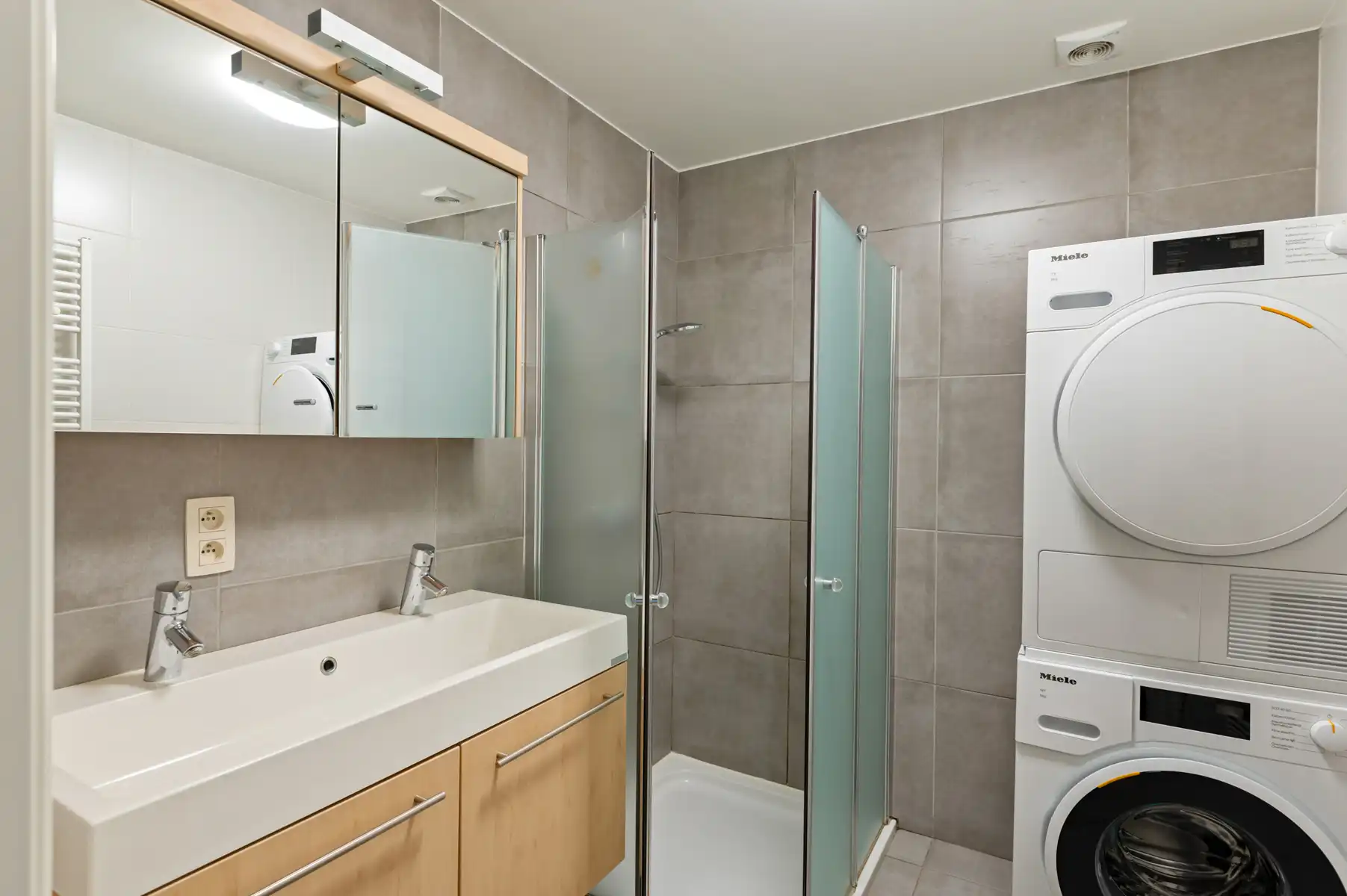 Luxueus  gelijkvloers appartement in centrum Schilde.  foto 17