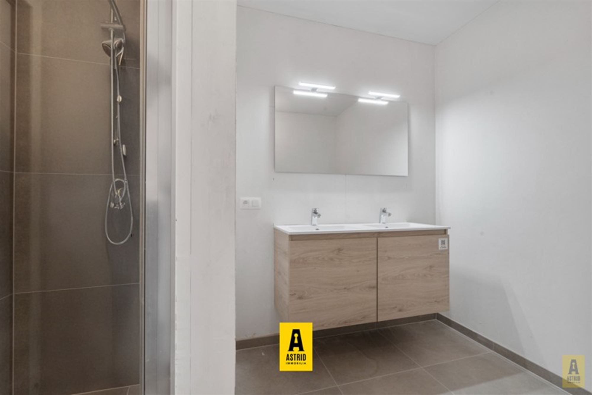 Ruim en zonnig nieuw appartement met mooie terrassen vlakbij zee! foto 12