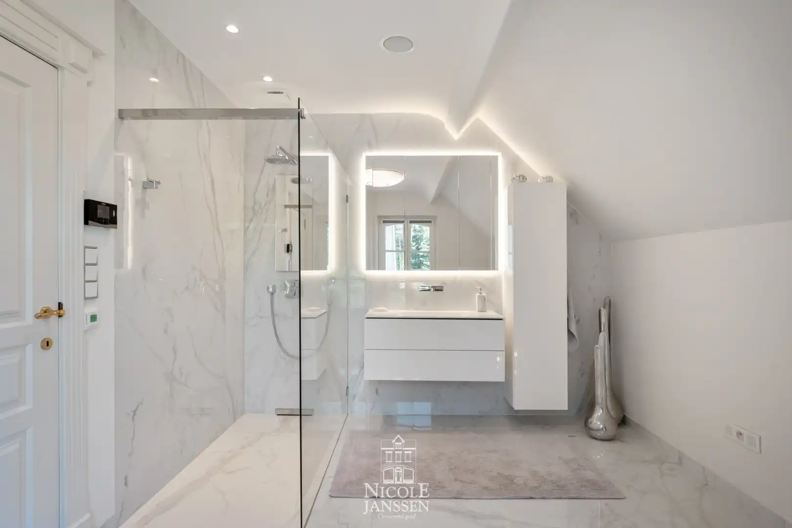 Karaktervolle luxueuze villa  foto 35