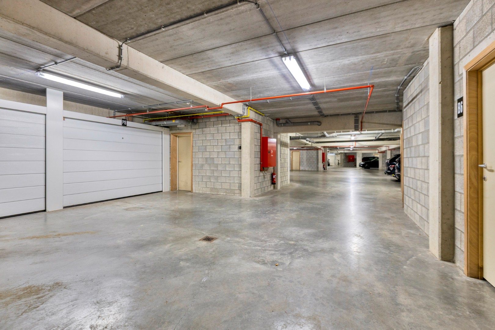 Ruim appartement met 2 slpks, parkeerplaats en dubbele garagebox in Mol-centrum ! foto 21