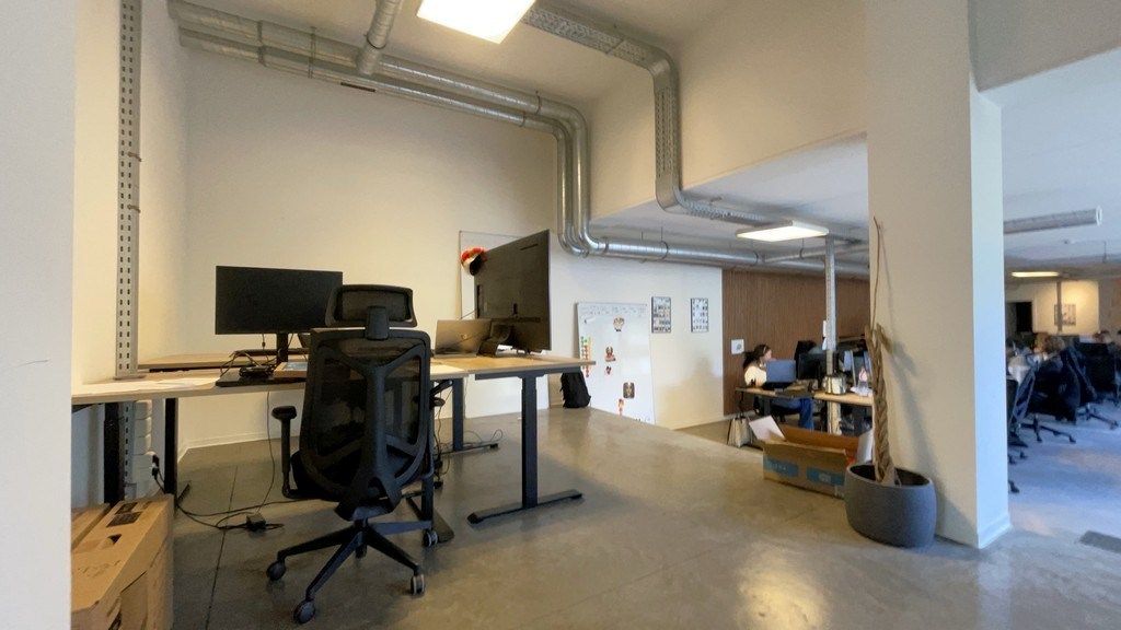 Gelijkvloers kantoor te huur aan het Zuid in Antwerpen foto 12