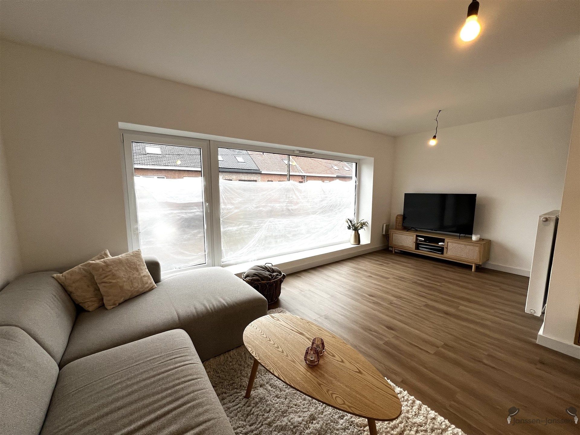 Bel-etage met inpandige garage & tuin foto 4