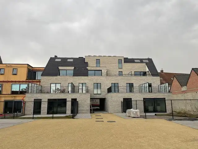 Residentie Henri, centraal gelegen te Waregem. foto 2