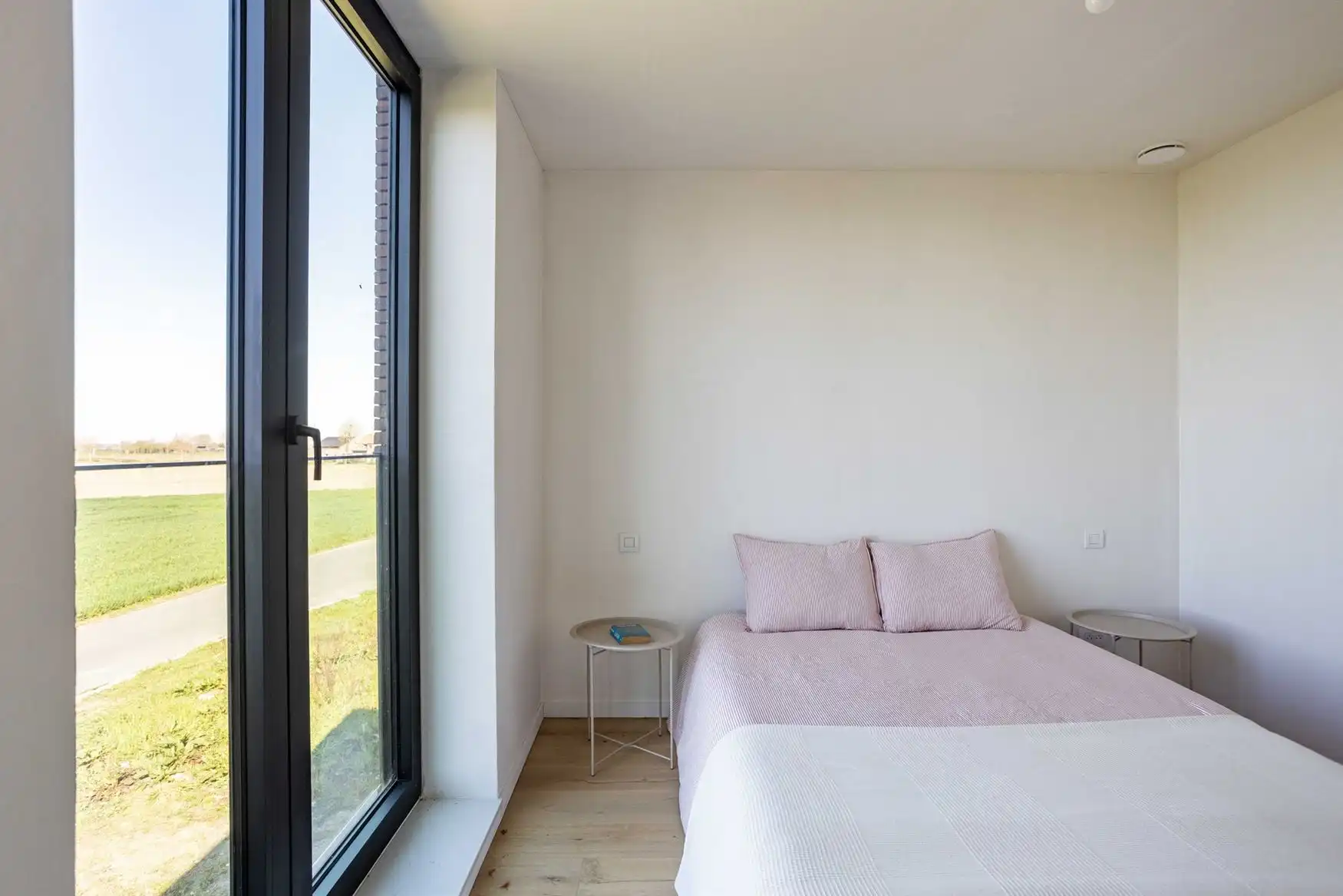 Stijlvolle & lichtrijke woning met schitterende zichten foto 16